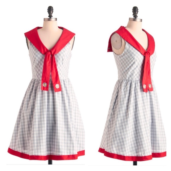 Modcloth Dresses & Skirts - Knitted Dove Coastal Conservatory dress